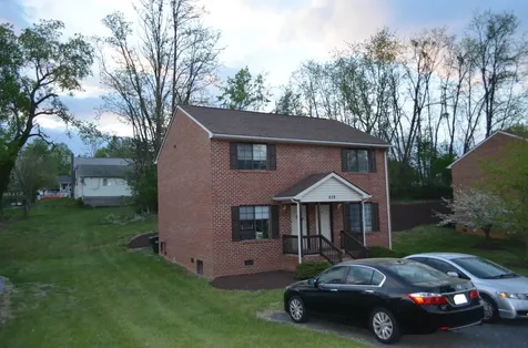 628 & 630 D Street Staunton VA 24401