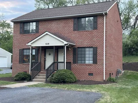 628 & 630 D Street Staunton VA 24401