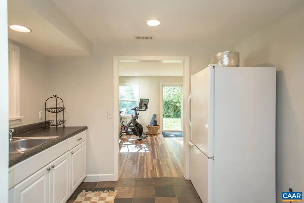 1870 Wayside Place Charlottesville VA 22903