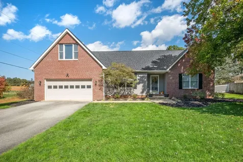 2404 Davis Road Waynesboro VA 22980