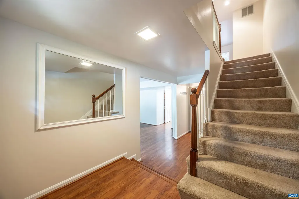 13 Georgetown Green Charlottesville VA 22901