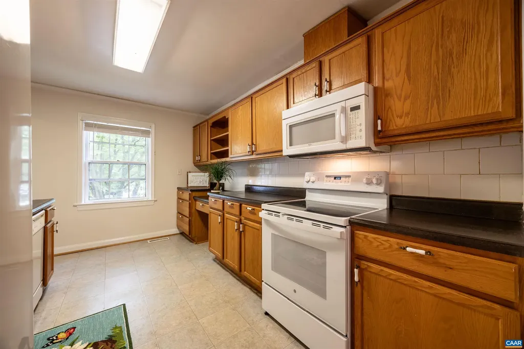 13 Georgetown Green Charlottesville VA 22901