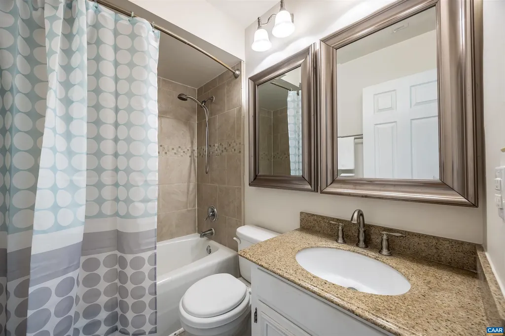 13 Georgetown Green Charlottesville VA 22901