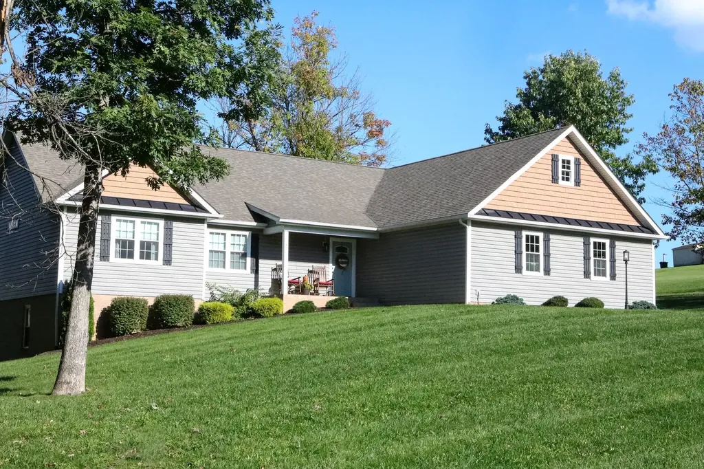 40 S Inglewood Place S Fishersville VA 22939