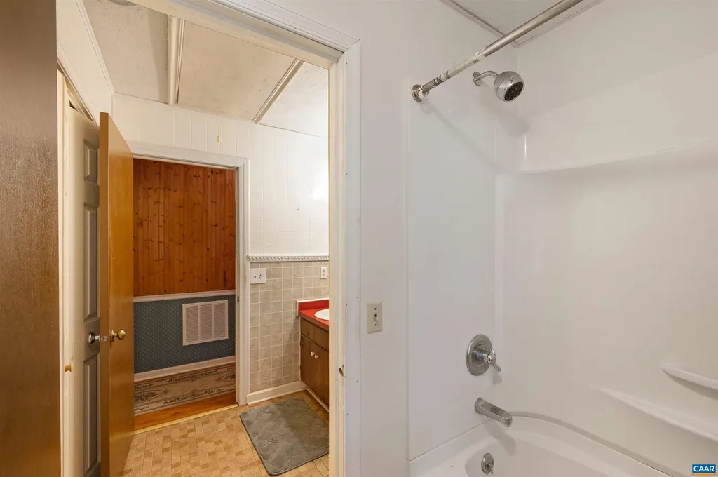 875 Jefferson Drive Palmyra VA 22963