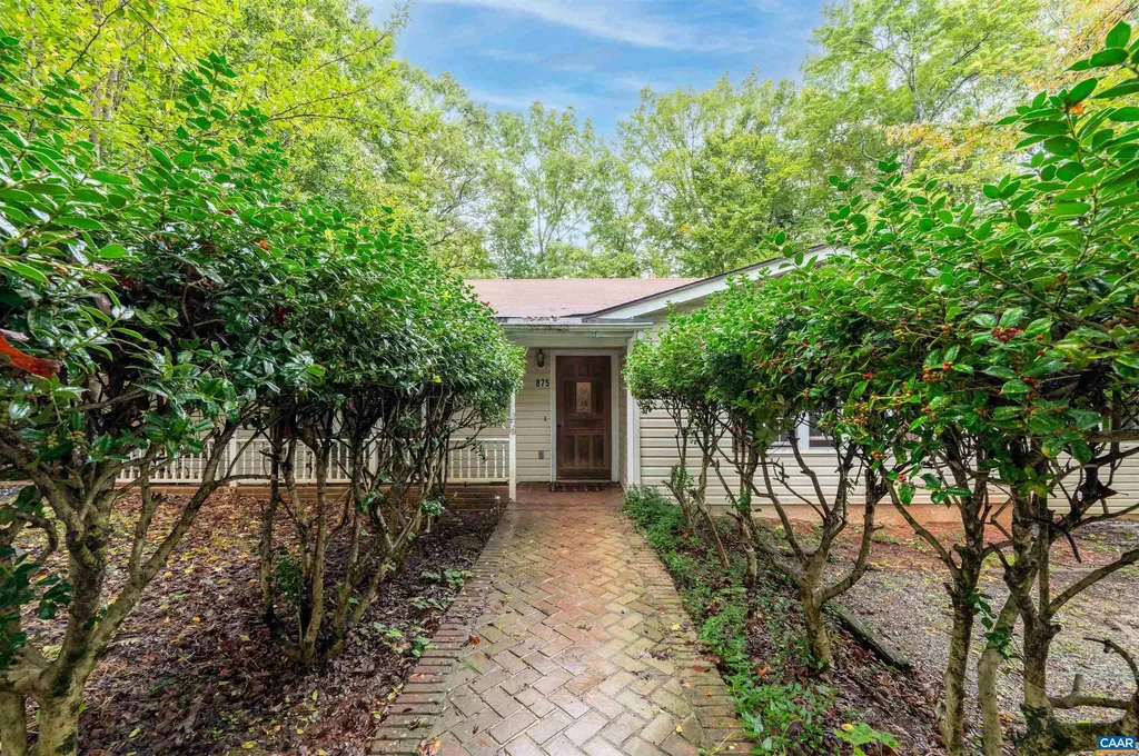 875 Jefferson Drive Palmyra VA 22963