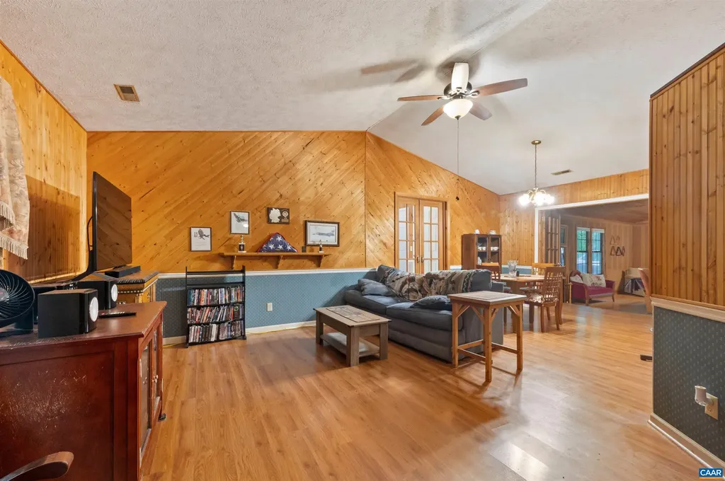 875 Jefferson Drive Palmyra VA 22963