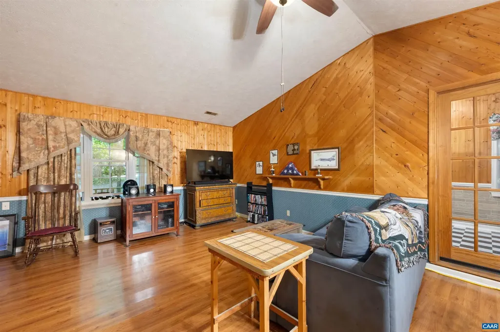 875 Jefferson Drive Palmyra VA 22963