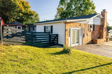 802 Ninth Street Shenandoah VA 22849