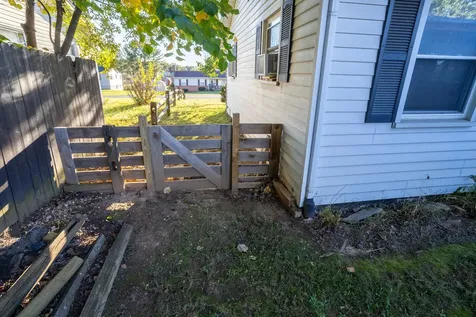 802 Ninth Street Shenandoah VA 22849