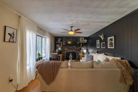 802 Ninth Street Shenandoah VA 22849