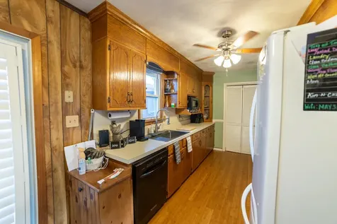 802 Ninth Street Shenandoah VA 22849