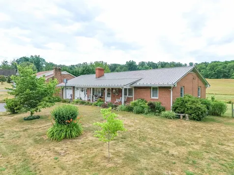 699 Old White Hill Road Stuarts Draft VA 24477