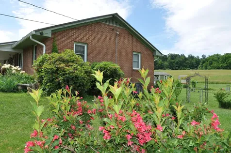 699 Old White Hill Road Stuarts Draft VA 24477