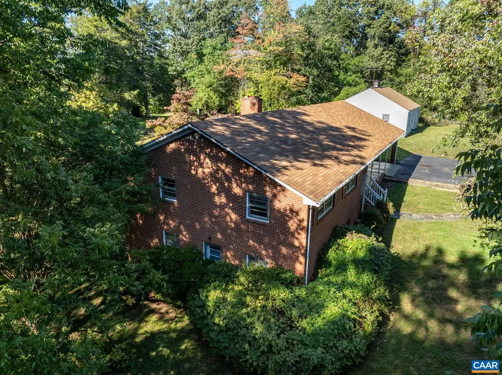 1704 Old Brook Road Charlottesville VA 22901