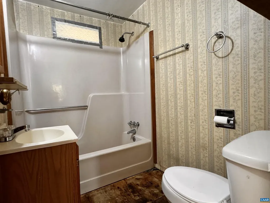 1704 Old Brook Road Charlottesville VA 22901