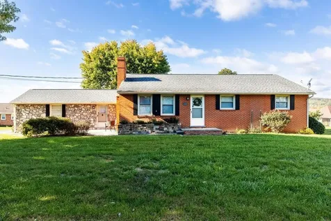 220 Skyview Circle Verona VA 24482