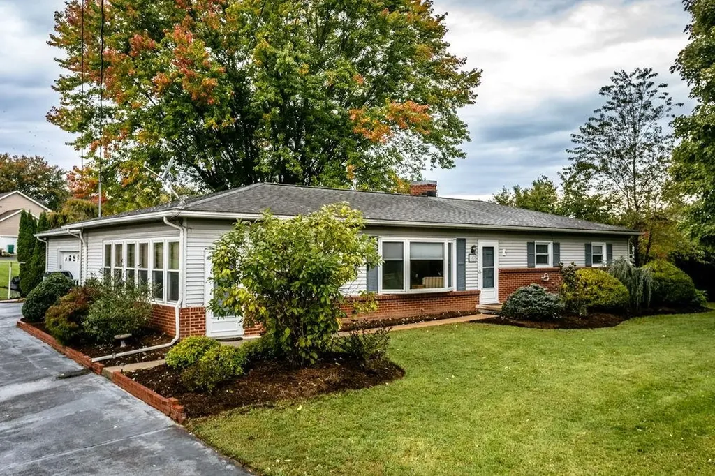 385 Westview Street Dayton VA 22821