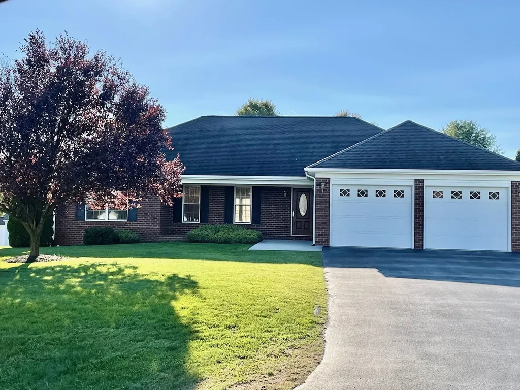 36 Lynn Circle Stuarts Draft VA 24477