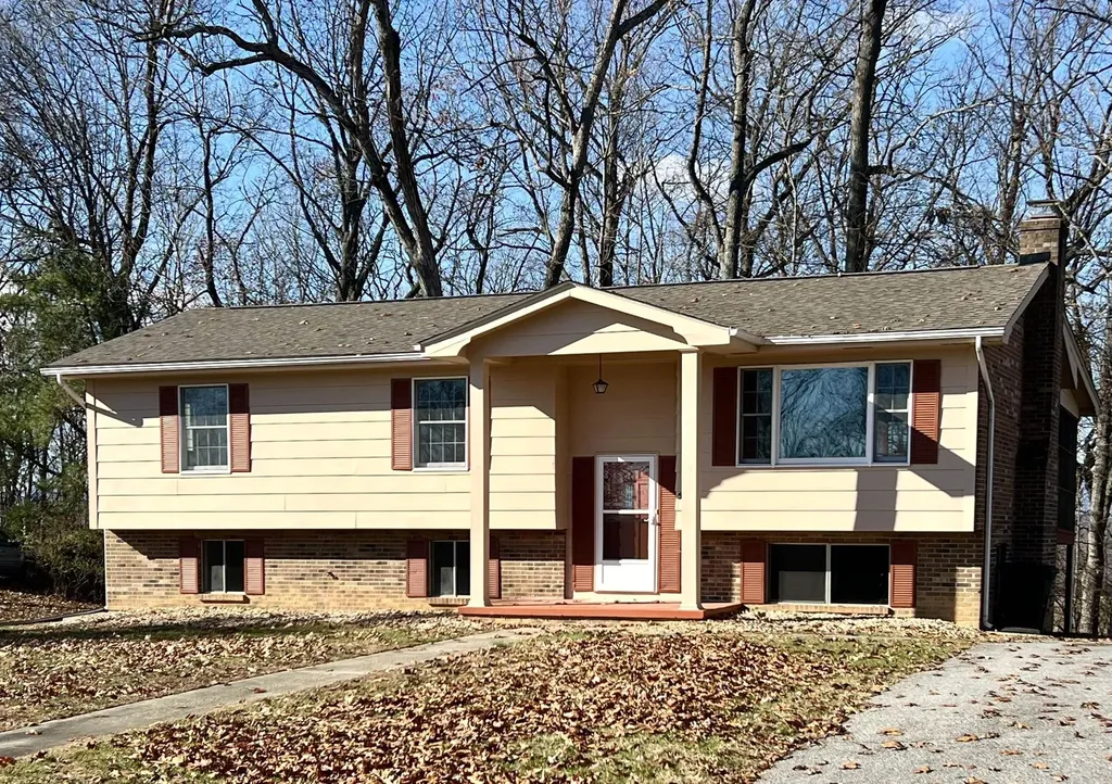 575 Hilltop Drive Staunton VA 24401