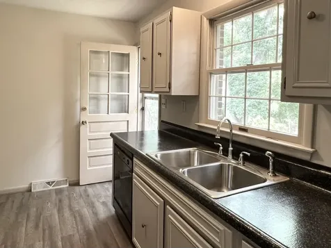 575 Hilltop Drive Staunton VA 24401