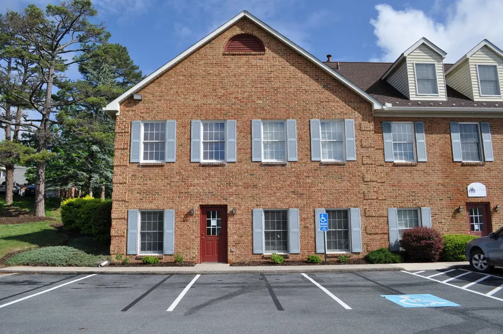 100 Mactanly Place Staunton VA 24401