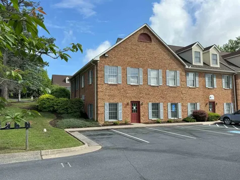 100 Mactanly Place Staunton VA 24401