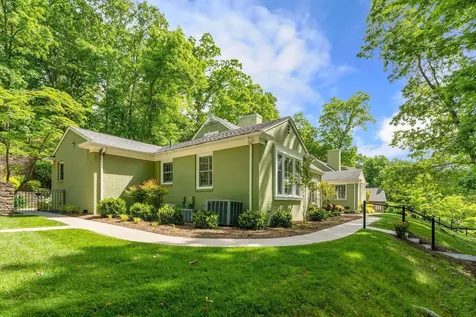 104 Woodland Drive Staunton VA 24401