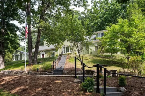 104 Woodland Drive Staunton VA 24401