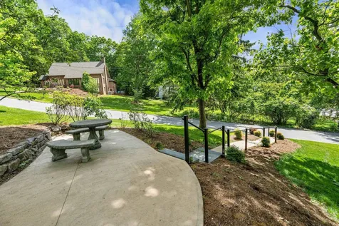 104 Woodland Drive Staunton VA 24401