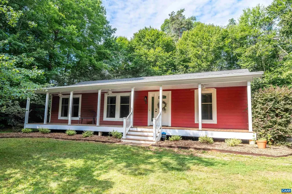 4 Adrian Court Palmyra VA 22963