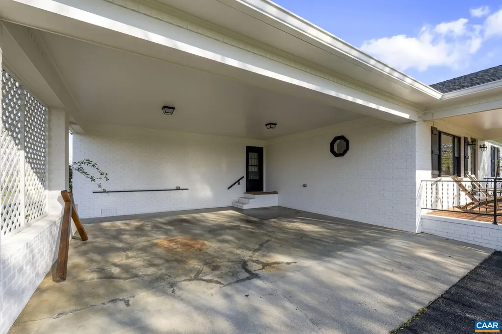 912 Shores Road Palmyra VA 22963