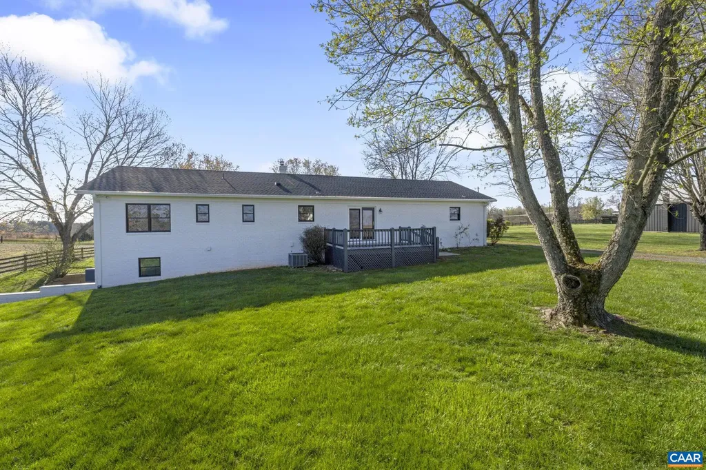 912 Shores Road Palmyra VA 22963