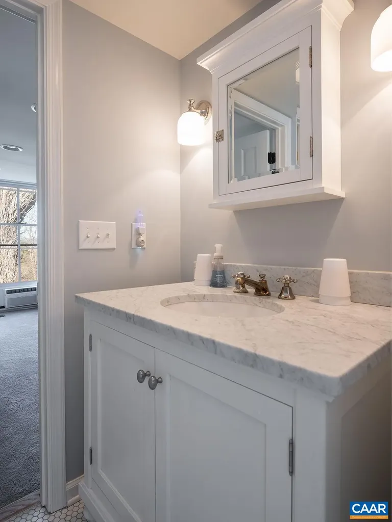 2605 High Fields Road Keswick VA 22947