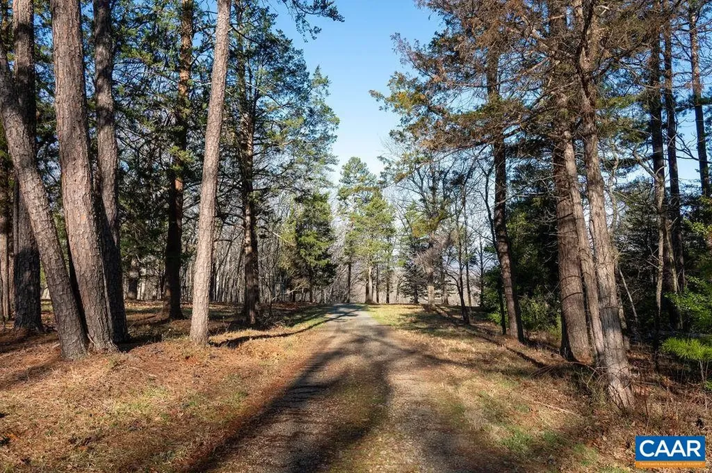 2605 High Fields Road Keswick VA 22947