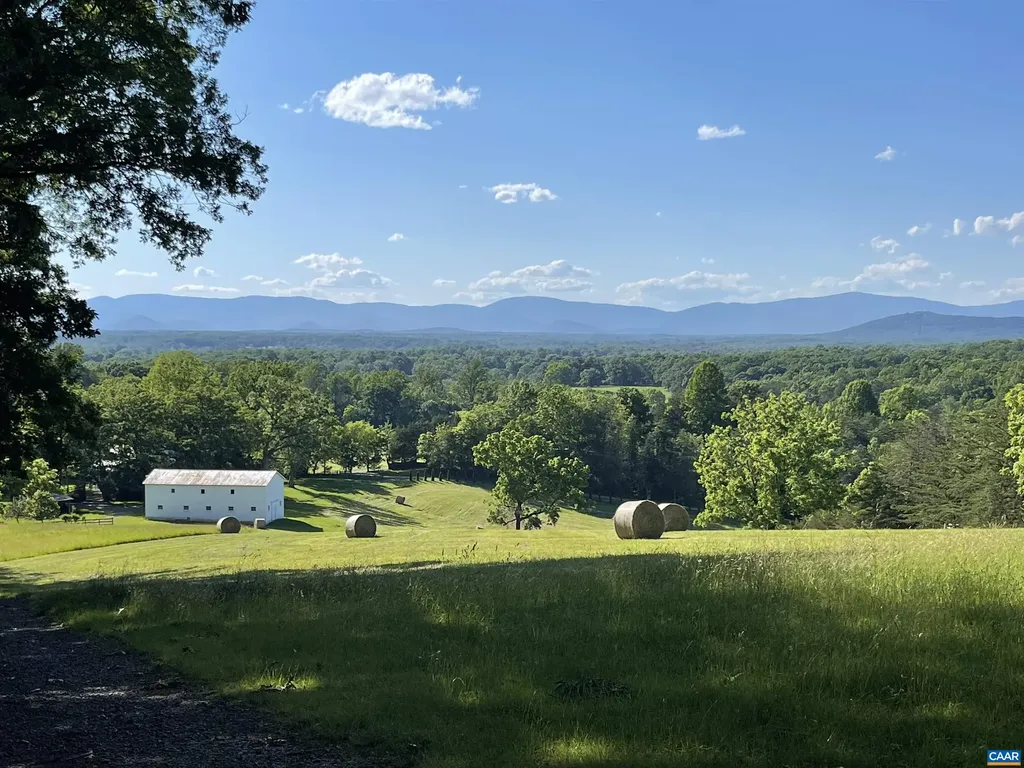 2605 High Fields Road Keswick VA 22947