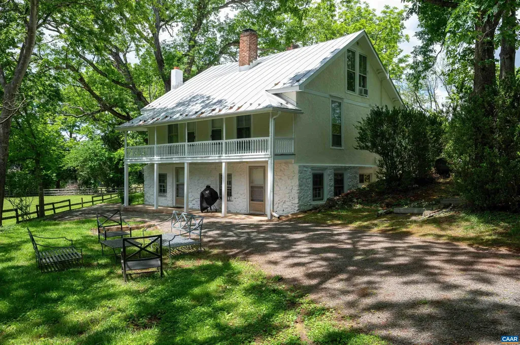 2605 High Fields Road Keswick VA 22947