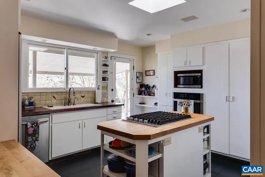 361 Union Mills Road Troy VA 22974