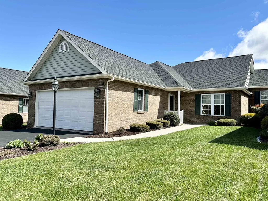 47 Roxbury Drive Fishersville VA 22939