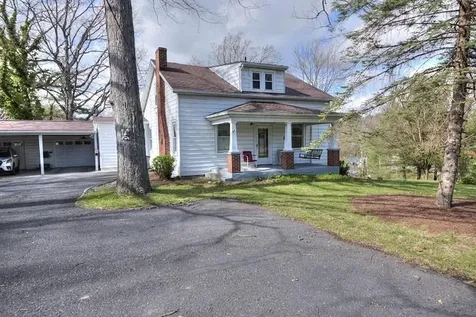 1310 New Hope Road Staunton VA 24401
