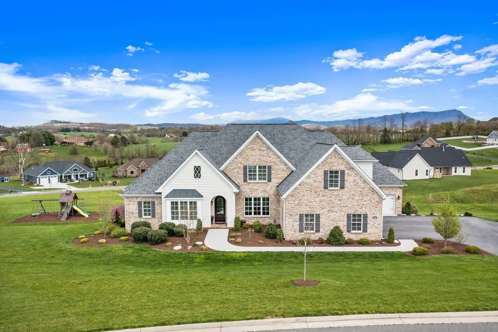 3165 Huntington Springs Drive Rockingham VA 22801