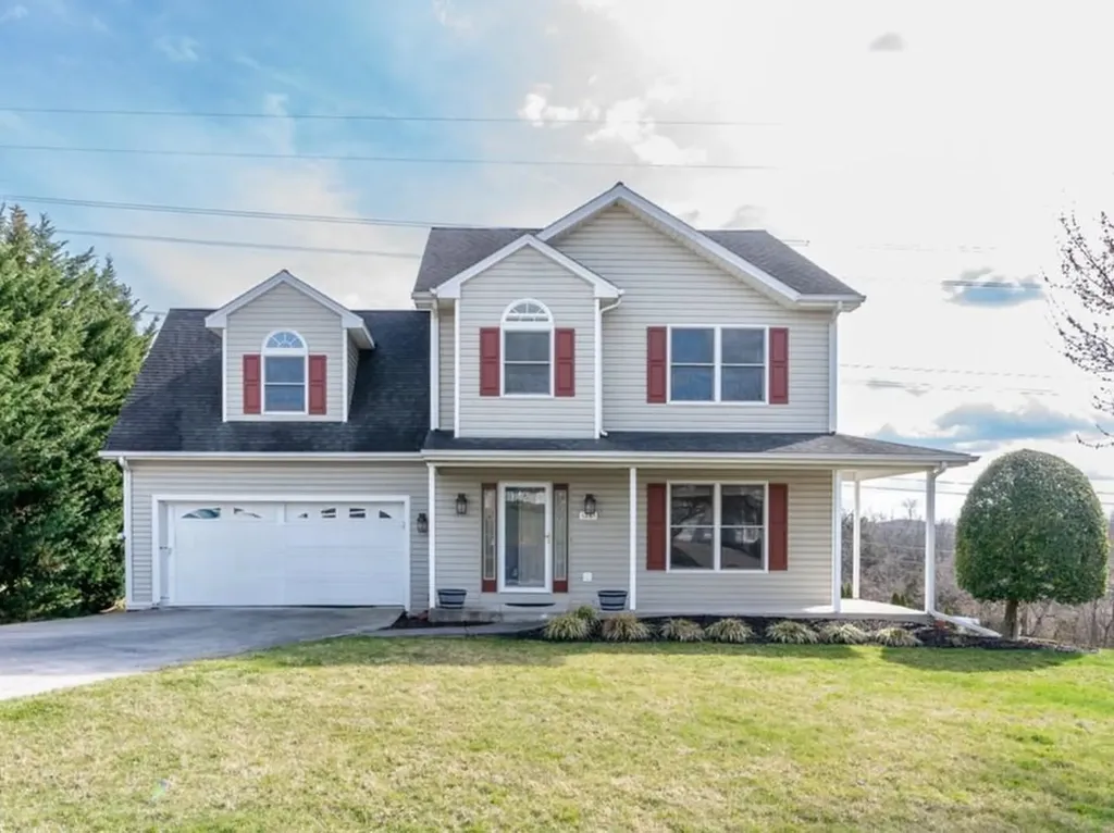 1261 King Edwards Way Harrisonburg VA 22801