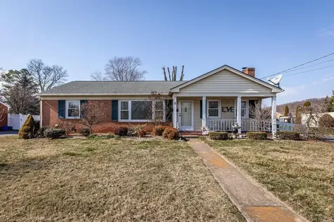 307 N West View Street N Bridgewater VA 22812
