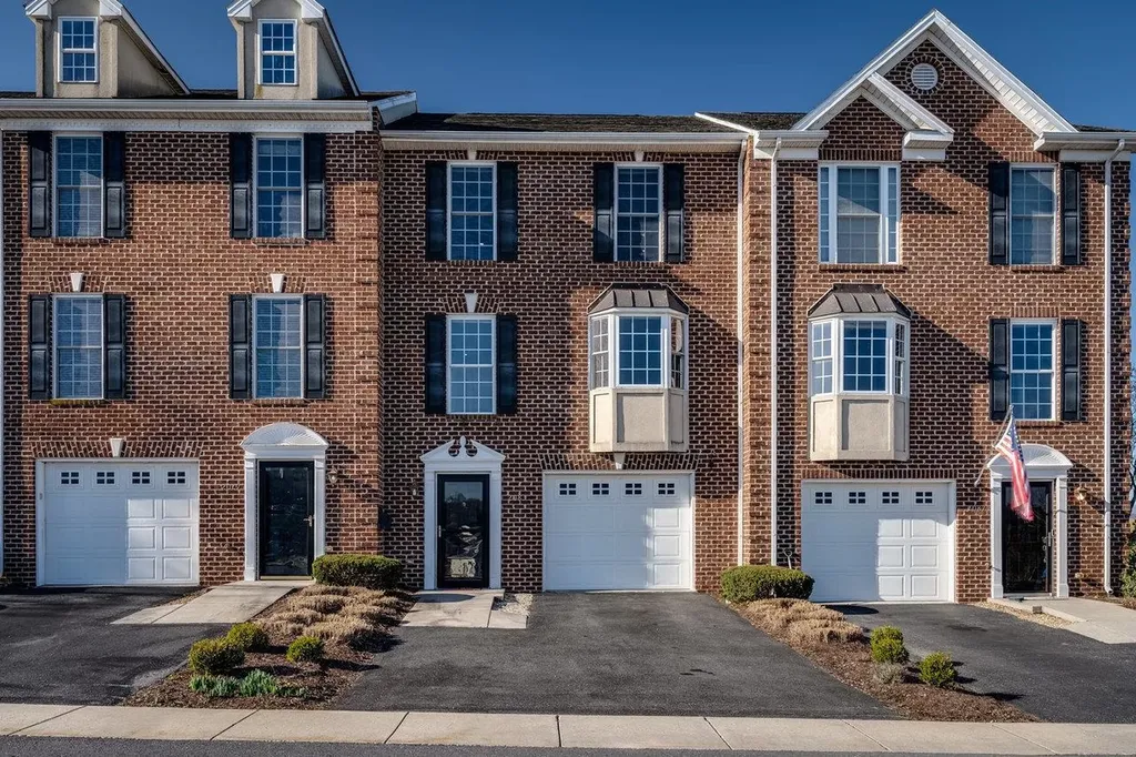 2083 Buttonwood Court Harrisonburg VA 22802