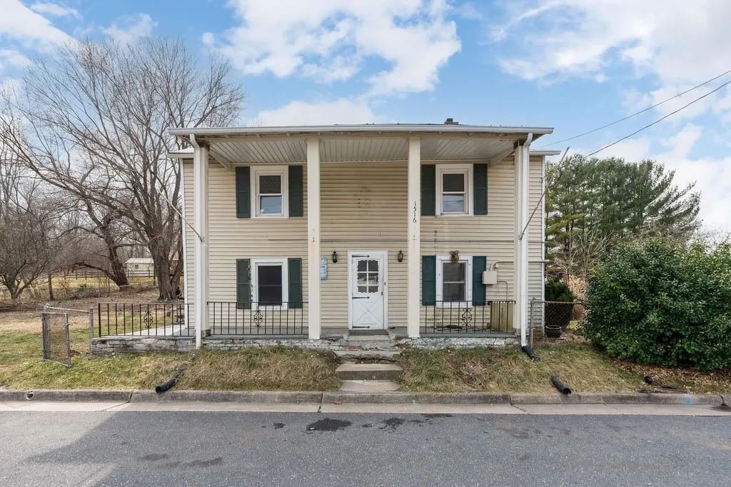 1516 2nd Street Waynesboro VA 22980