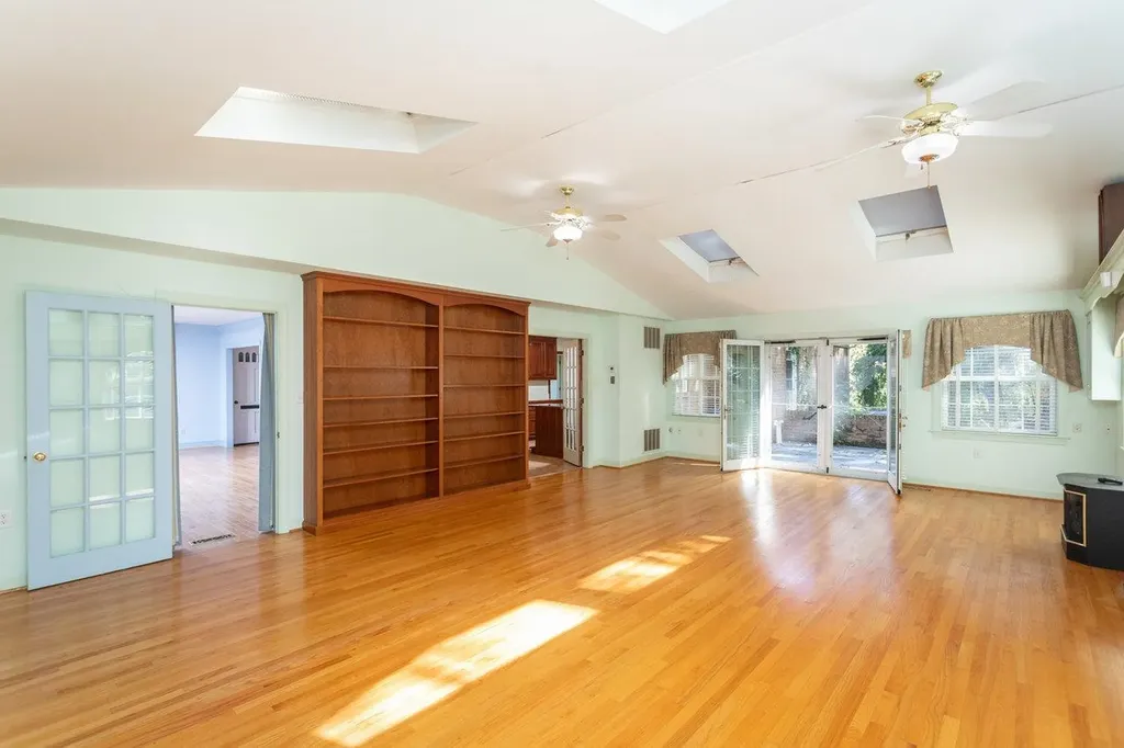 71 First Street Fishersville VA 22939