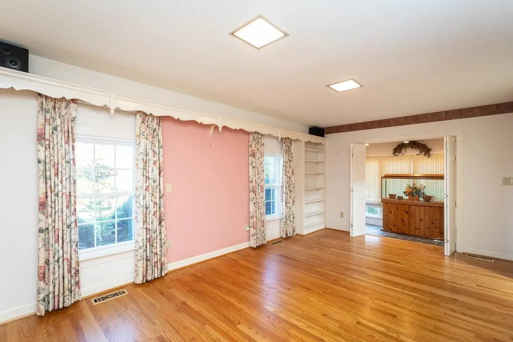 71 First Street Fishersville VA 22939