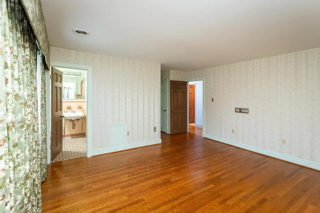 71 First Street Fishersville VA 22939