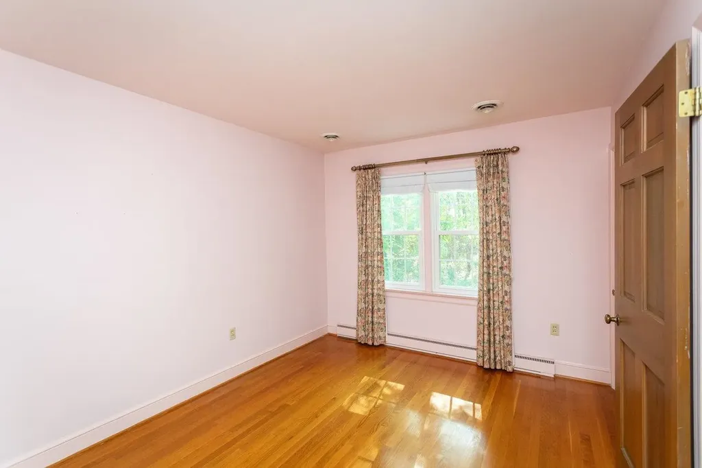 71 First Street Fishersville VA 22939