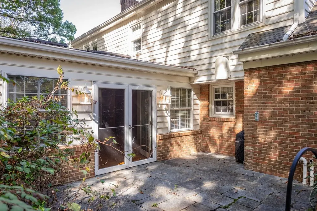 71 First Street Fishersville VA 22939